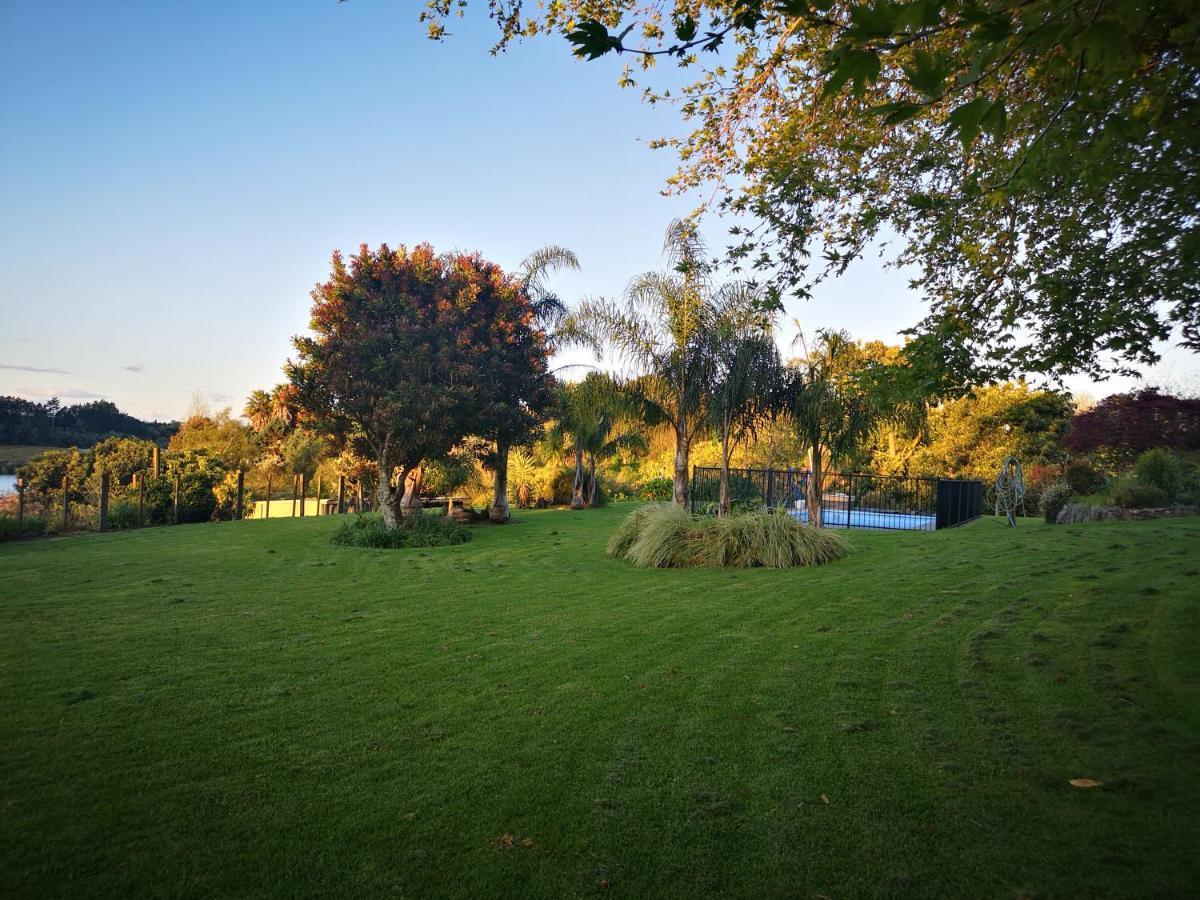 River Side Lodge Whakamarama ภายนอก รูปภาพ